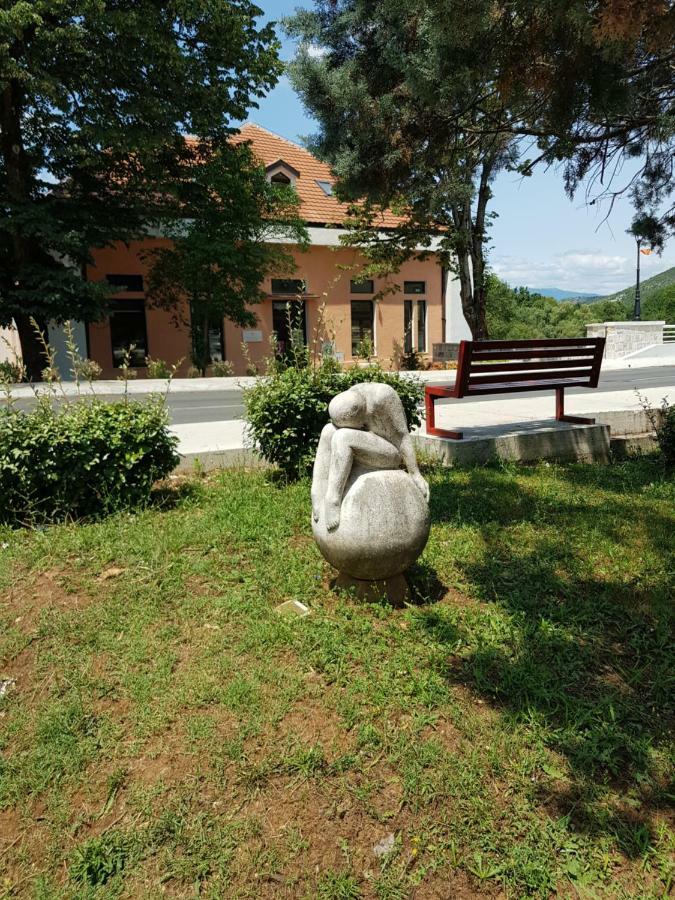 Family Tradition Danilovgrad Luaran gambar